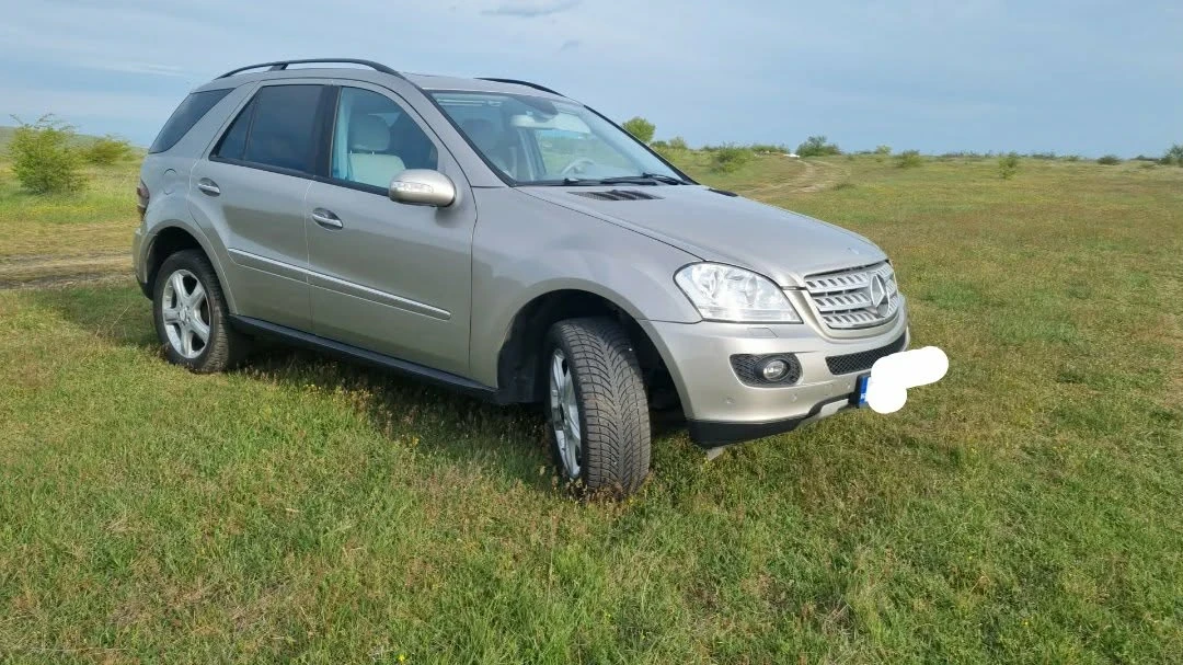 Mercedes-Benz ML 350, снимка 4 - Автомобили и джипове - 54570421