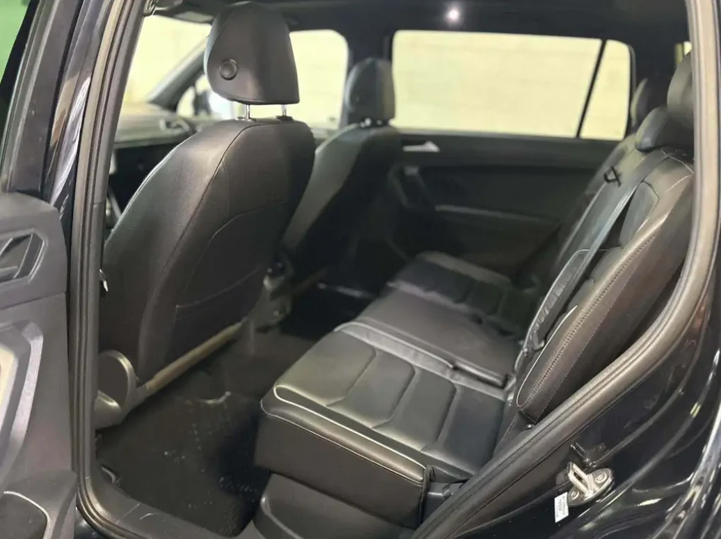 VW Tiguan Highline R-line 4motion, снимка 9 - Автомобили и джипове - 55372337