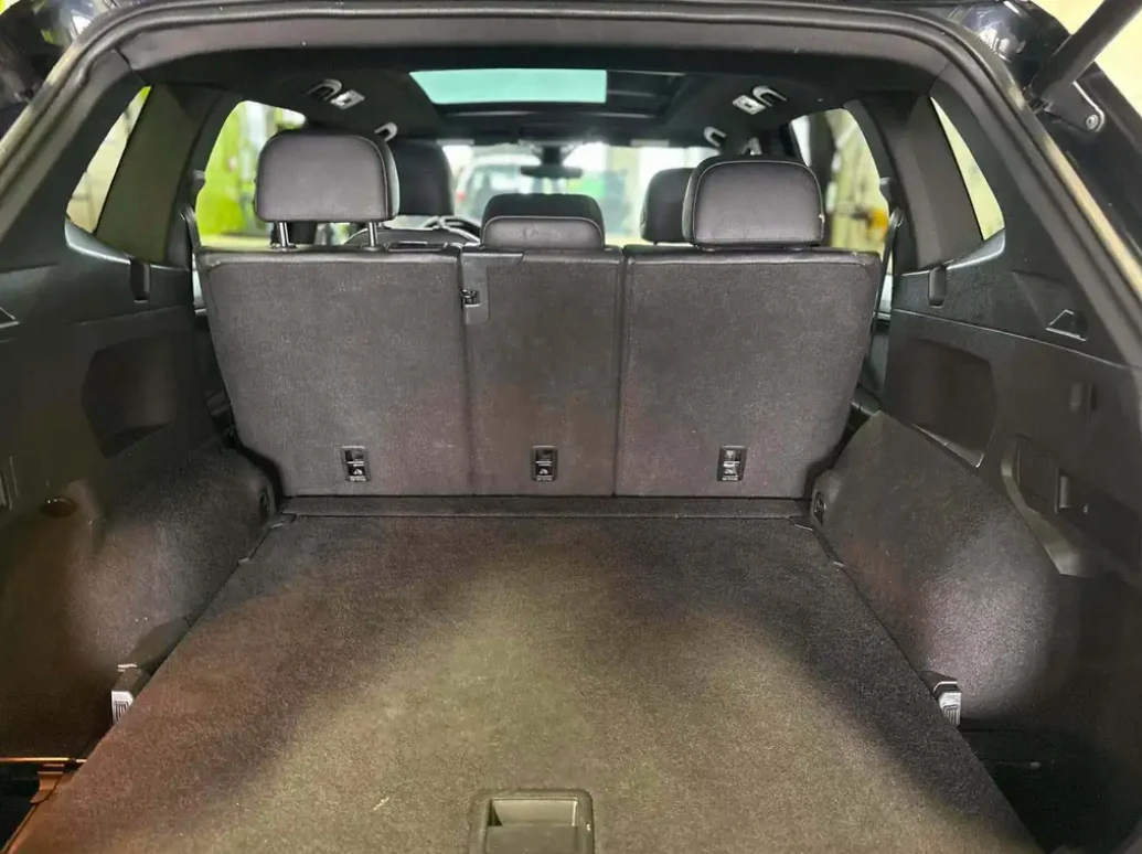 VW Tiguan Highline R-line 4motion, снимка 11 - Автомобили и джипове - 55372337