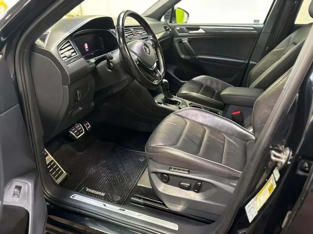 VW Tiguan Highline R-line 4motion, снимка 8 - Автомобили и джипове - 55372337