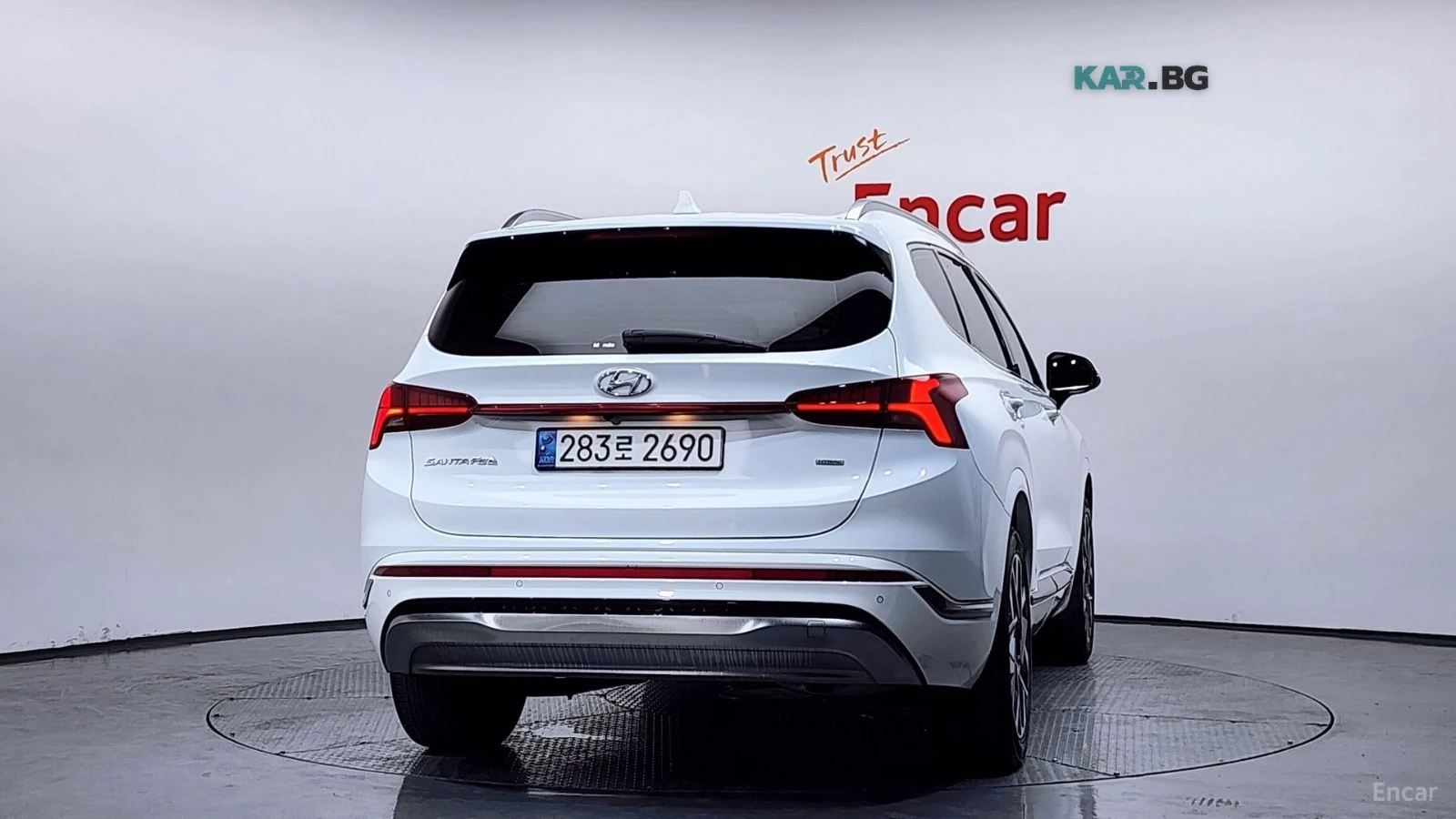 Hyundai Santa fe CALLIGRAPHY* 4x4* DISTRONIC* ПОДГРЕВ* ОБДУХВАНЕ* , снимка 4 - Автомобили и джипове - 56017712