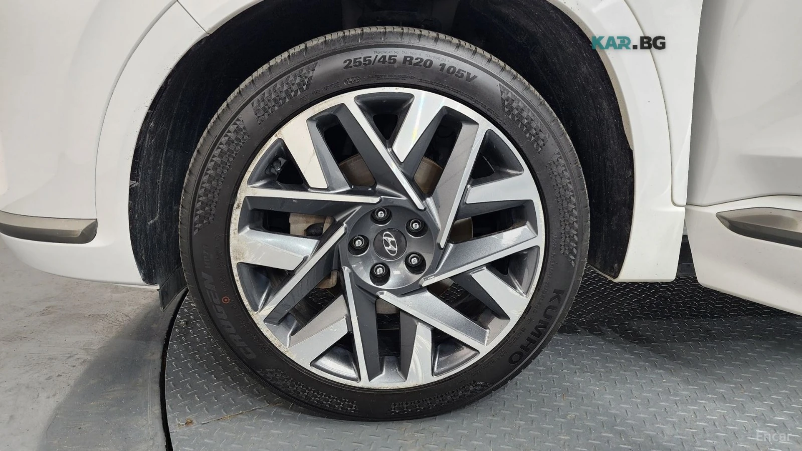 Hyundai Santa fe CALLIGRAPHY* 4x4* DISTRONIC* ПОДГРЕВ* ОБДУХВАНЕ* , снимка 15 - Автомобили и джипове - 56017712