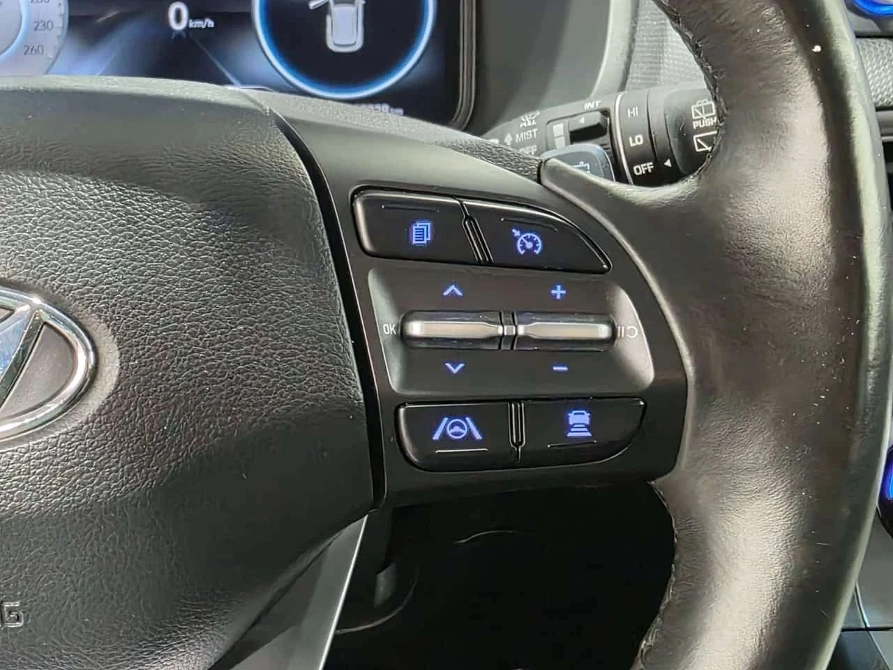 Hyundai Kona, снимка 12 - Автомобили и джипове - 56685063