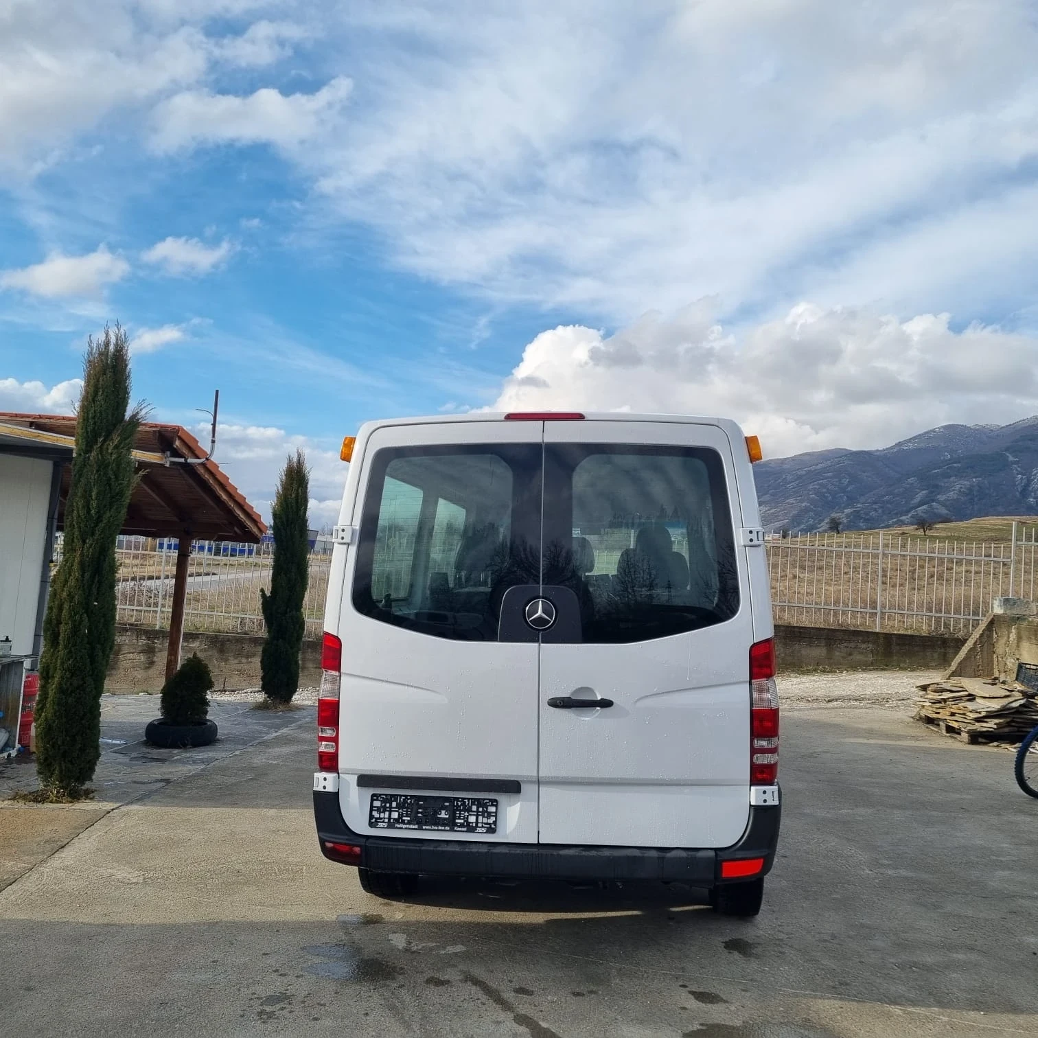 Mercedes-Benz Sprinter 311CDI Клима  9 местен - изображение 4