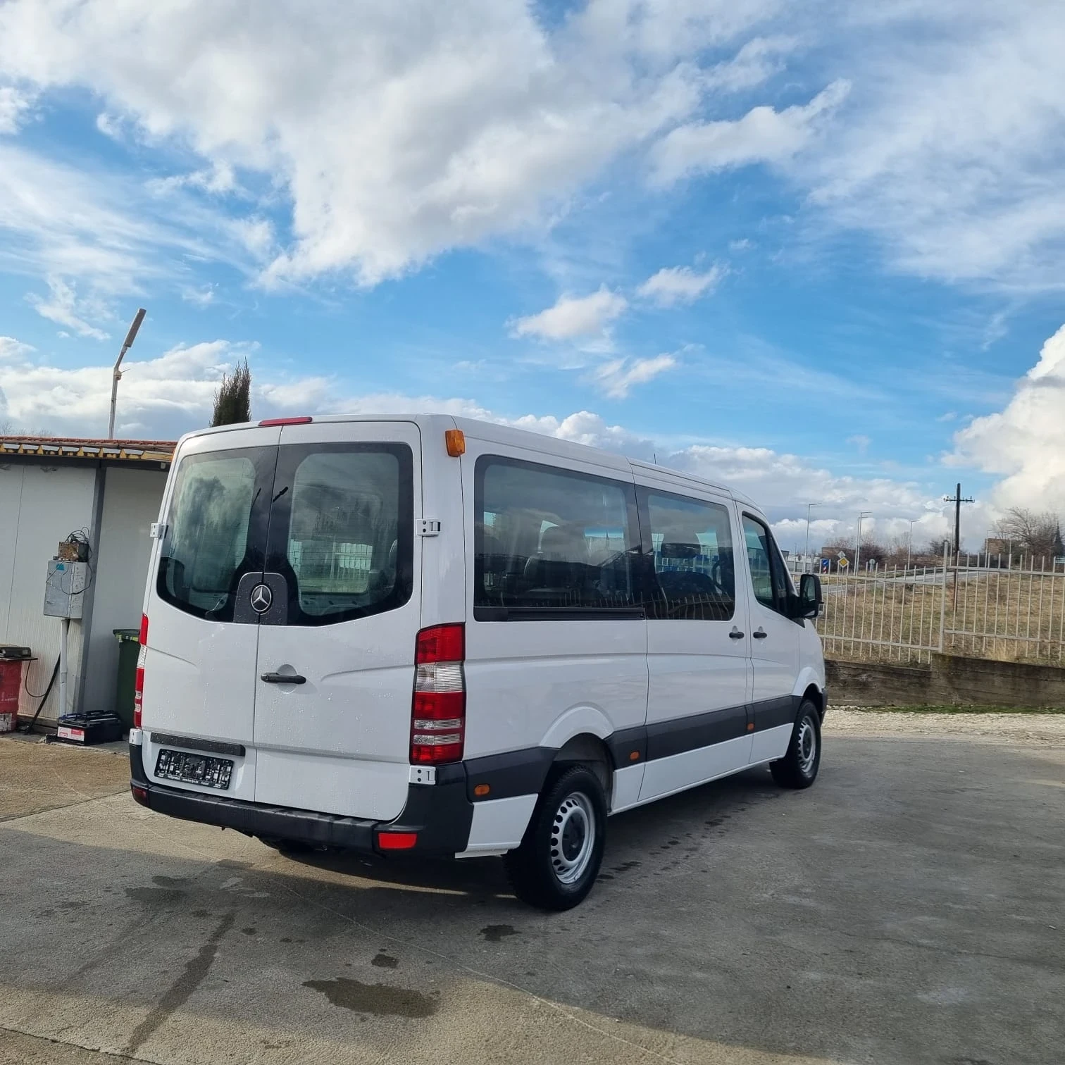 Mercedes-Benz Sprinter 311CDI Клима  9 местен - изображение 5