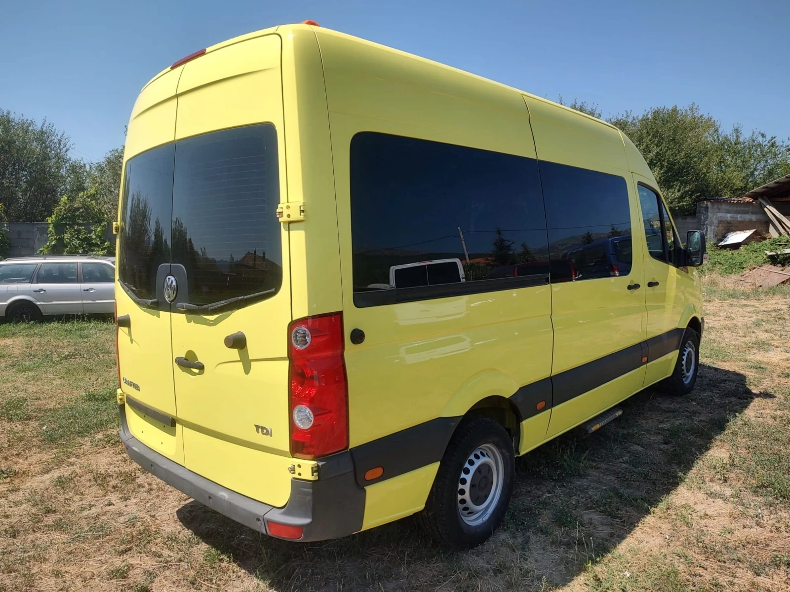 VW Crafter 2, 5TDI Двоен Климатик, снимка 4 - Бусове и автобуси - 53937567