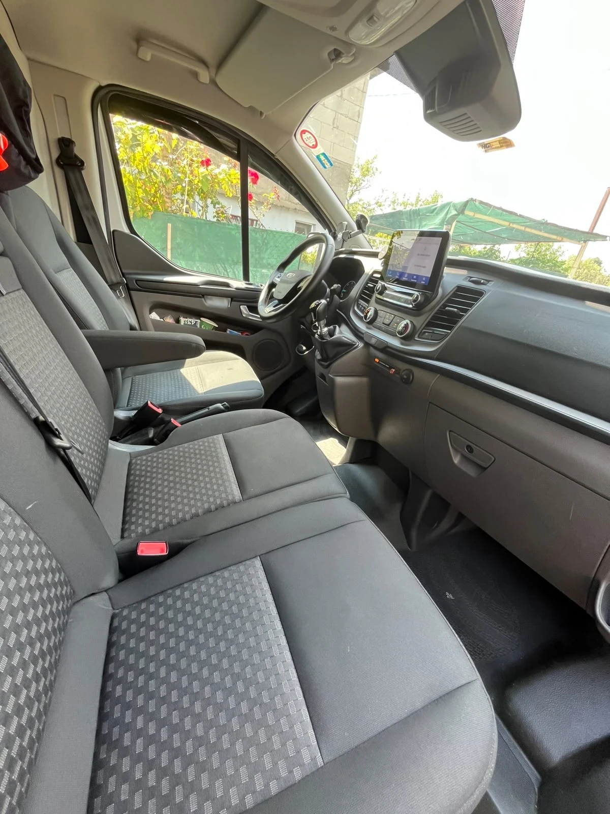 Ford Transit Custom, снимка 8 - Бусове и автобуси - 55221149