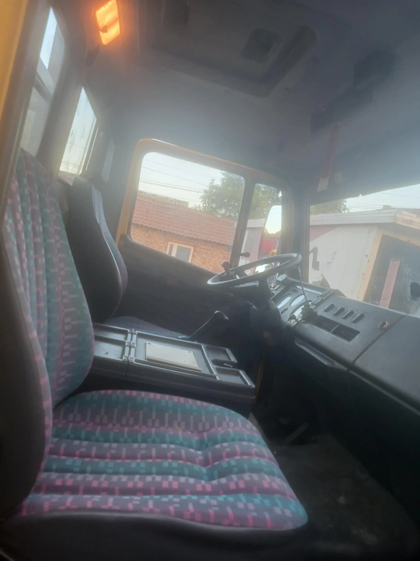 Mercedes-Benz 1117 Тристранен самосвал MILER KIPER, снимка 16 - Камиони - 55603250