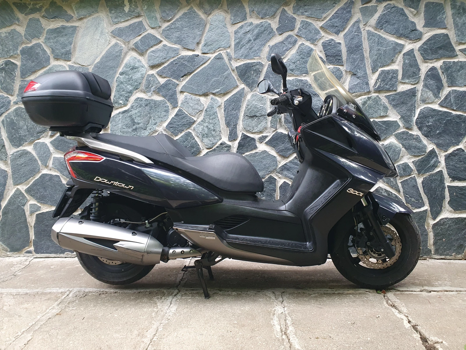 Kymco Downtown 300i и 200i