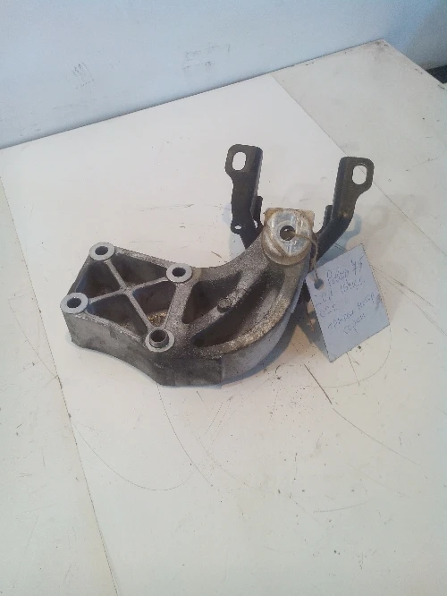 Тампон мотор горен Ровър 75 2.0D