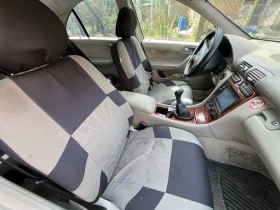 Mercedes-Benz 200, снимка 5