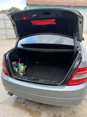 Mercedes-Benz C 220, снимка 16