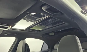 Mercedes-Benz C 300 AMG LINE* DISTRONIC* HEAD-UP* 360 CAM* PANORAMA* , снимка 13