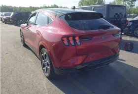 Ford Mustang Mach-E GT, снимка 3