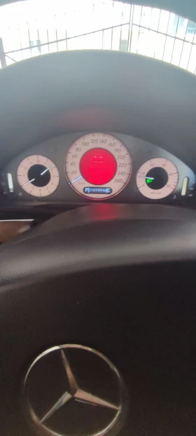 Mercedes-Benz E 270 - 4500 € / 8801.24 лв. - 15014071 3