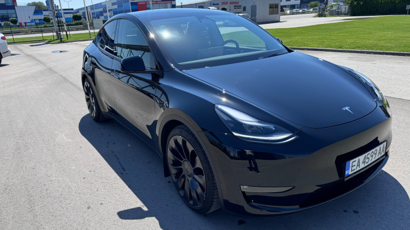 Tesla Model Y Performance, снимка 8 - Автомобили и джипове - 45724105
