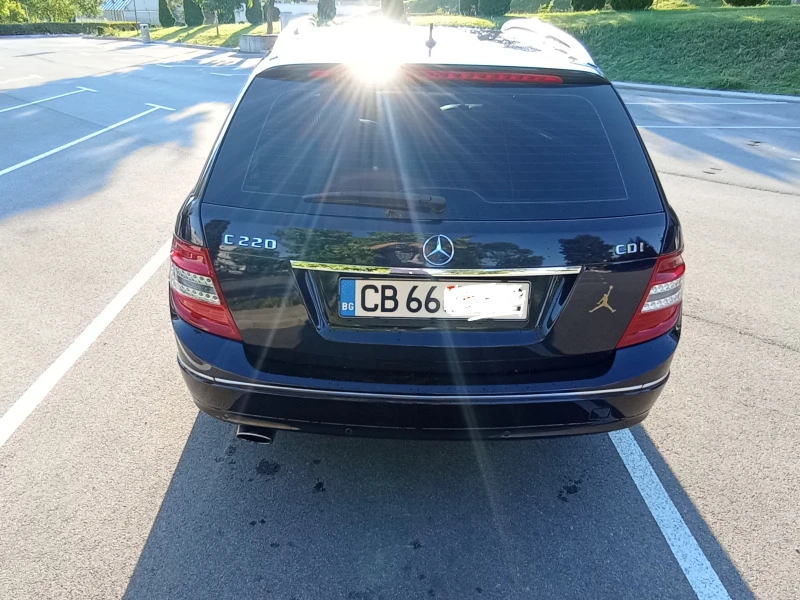 Mercedes-Benz C 220 646 AVANTGARDE РЪЧКА, снимка 4 - Автомобили и джипове - 46510670