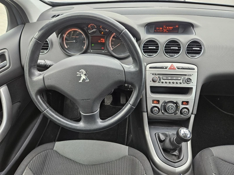 Peugeot 308 1.6i FACELIFT swiss edition , снимка 10 - Автомобили и джипове - 47545203