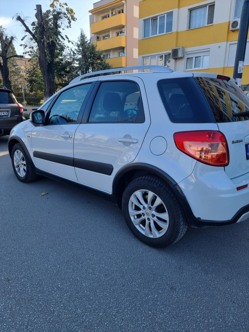 Suzuki SX4, снимка 13 - Автомобили и джипове - 47470706