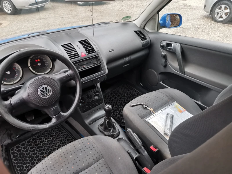 VW Polo MPI, снимка 8 - Автомобили и джипове - 48505479