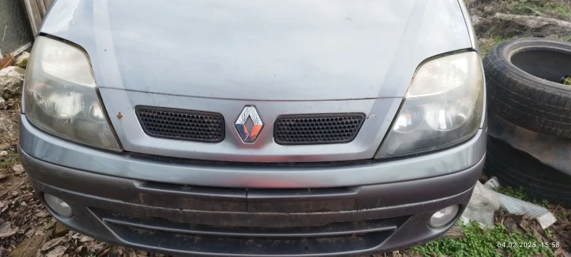 Renault Scenic 1.6 16V, снимка 1 - Автомобили и джипове - 48984332