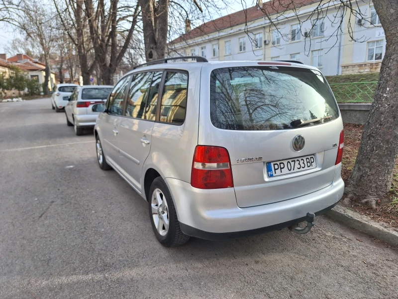 VW Touran, снимка 6 - Автомобили и джипове - 49445068