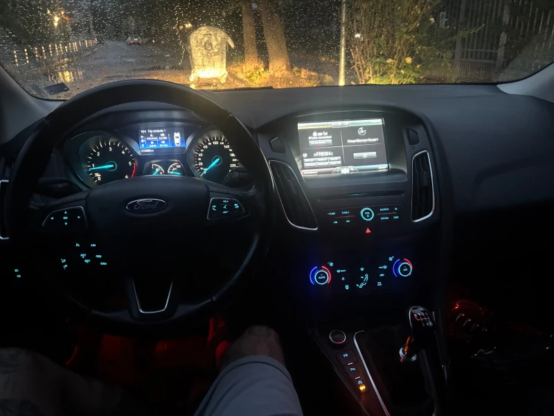 Ford Focus Titanium, снимка 6 - Автомобили и джипове - 51750626