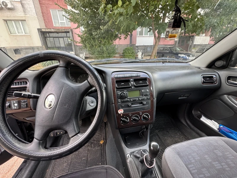 Toyota Avensis, снимка 6 - Автомобили и джипове - 53481374