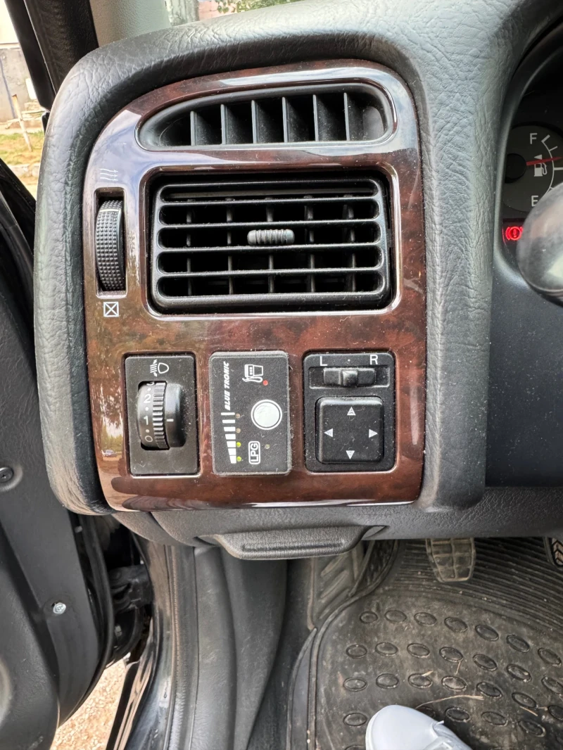 Toyota Avensis, снимка 8 - Автомобили и джипове - 53481374