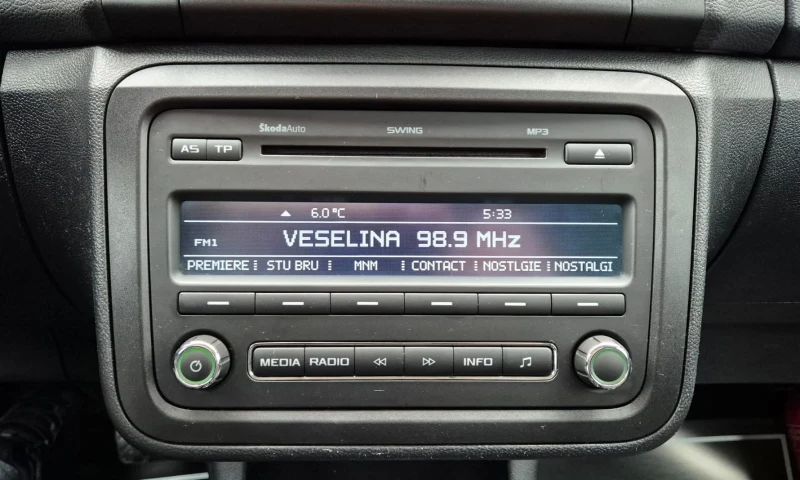 Skoda Fabia 1.4 TDI Euro 5, снимка 13 - Автомобили и джипове - 52253748