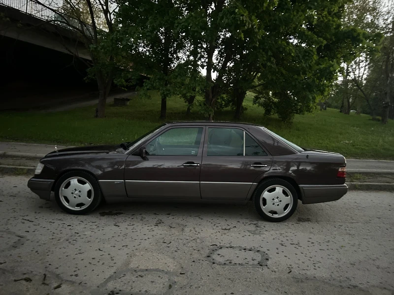 Mercedes-Benz E 300 W124 E300, снимка 2 - Автомобили и джипове - 52529307