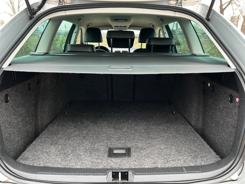 Skoda Octavia 2.0 TDI 4X4 LAURIN&KLEMENT , снимка 14 - Автомобили и джипове - 53199364