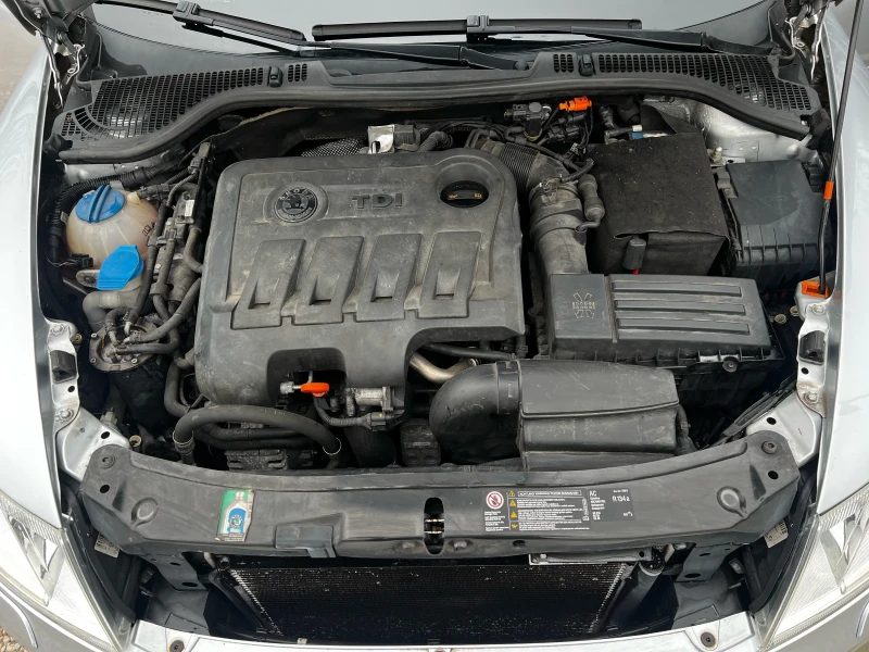 Skoda Octavia 2.0 TDI 4X4 LAURIN&KLEMENT , снимка 16 - Автомобили и джипове - 53199364