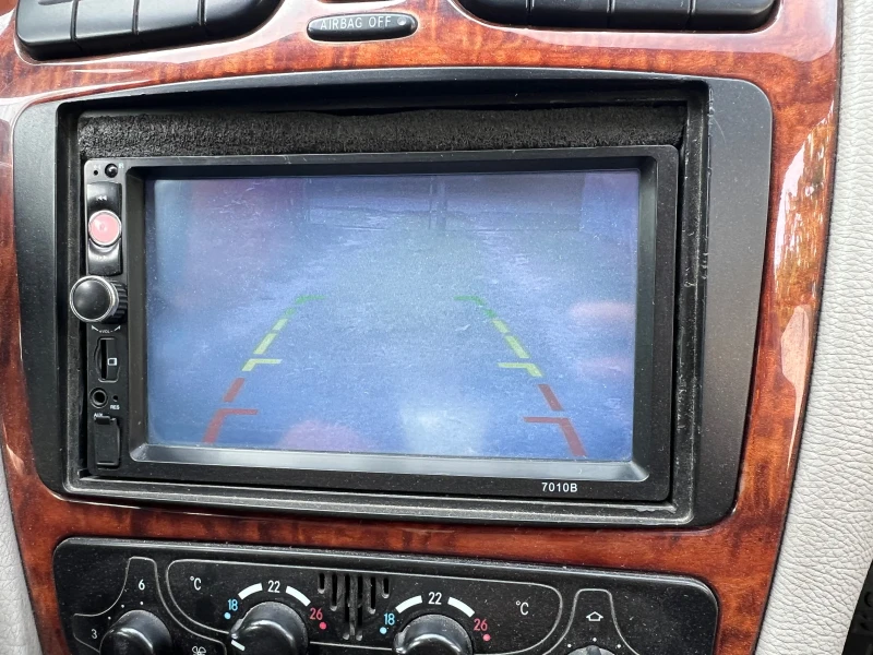 Mercedes-Benz 200, снимка 7 - Автомобили и джипове - 53395803