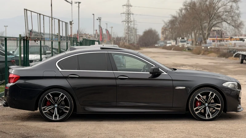 BMW 530 d= M-performance= EURO 6= HUD= Distronic= 360* Cam, снимка 4 - Автомобили и джипове - 53574612