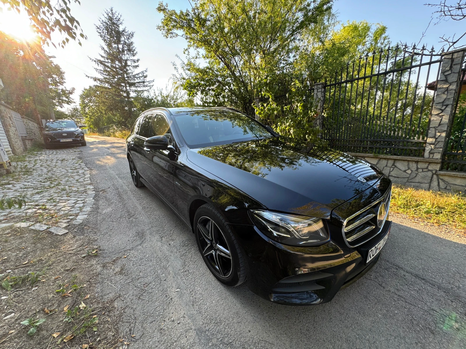 Mercedes-Benz E 300 de AMG line Plug-in Hybrid  - [1] 