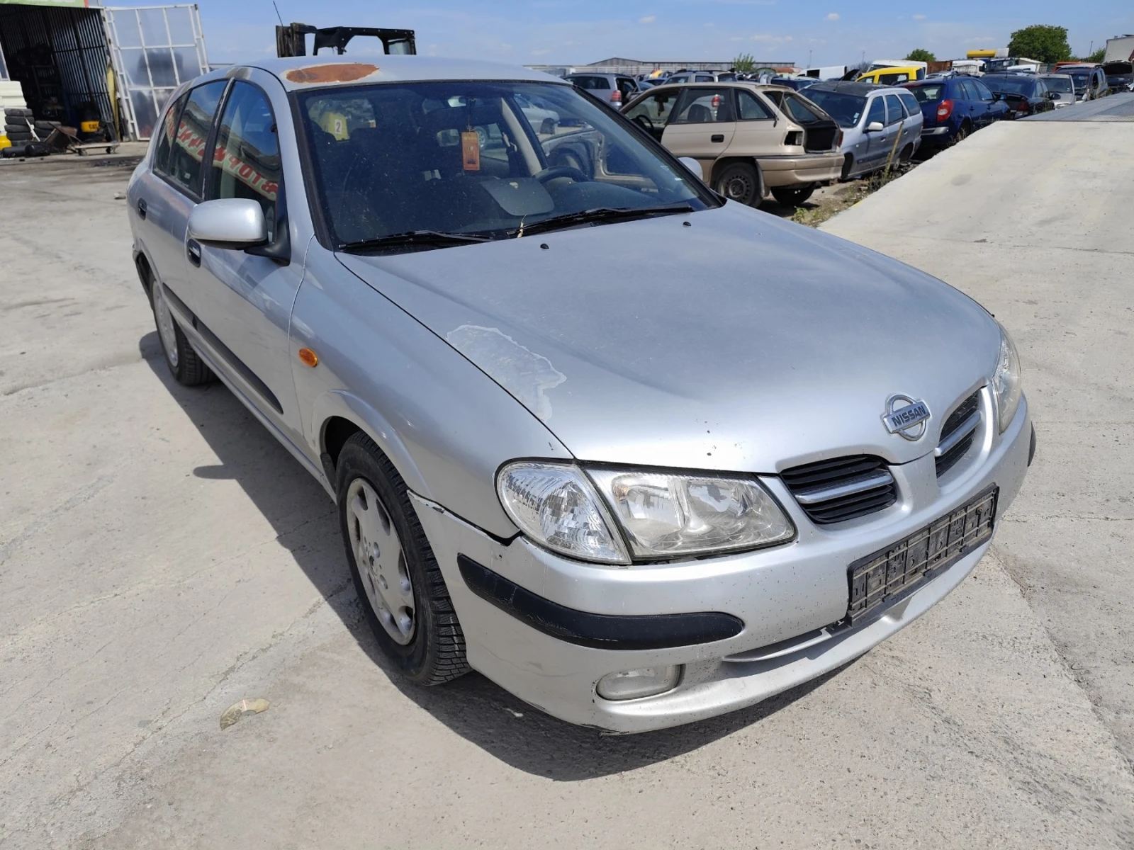 Nissan Almera 1.5 - изображение 2
