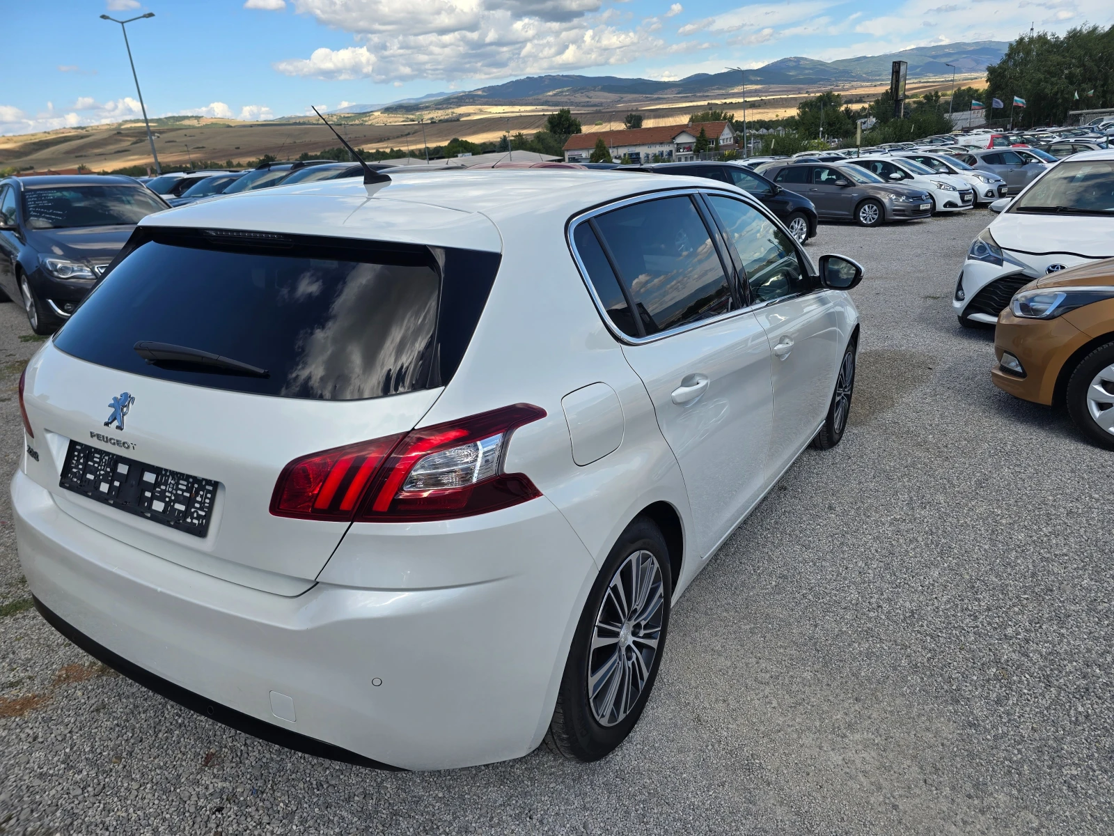Peugeot 308 1.5HDI-131k.c-FACE-NAVI - изображение 5