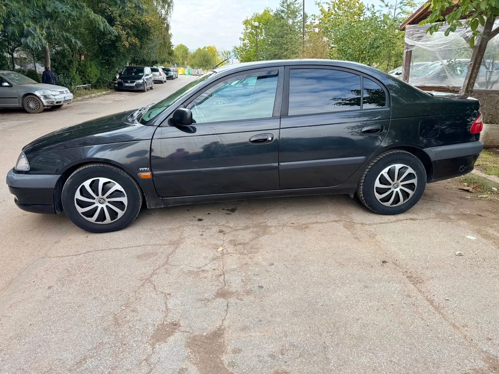 Toyota Avensis  - изображение 2