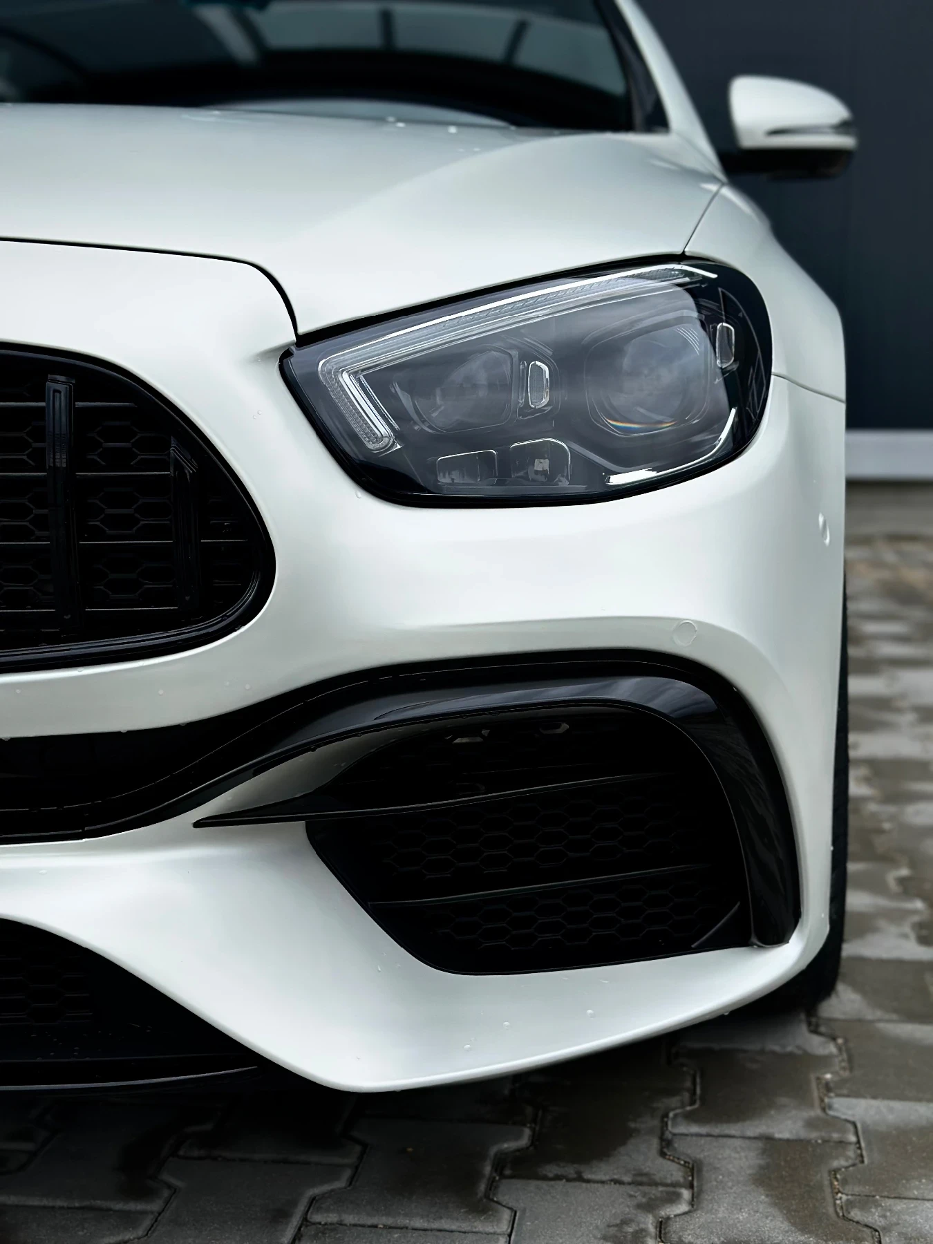 Mercedes-Benz E 220 Facelift AMG пакет, серв.история - изображение 4