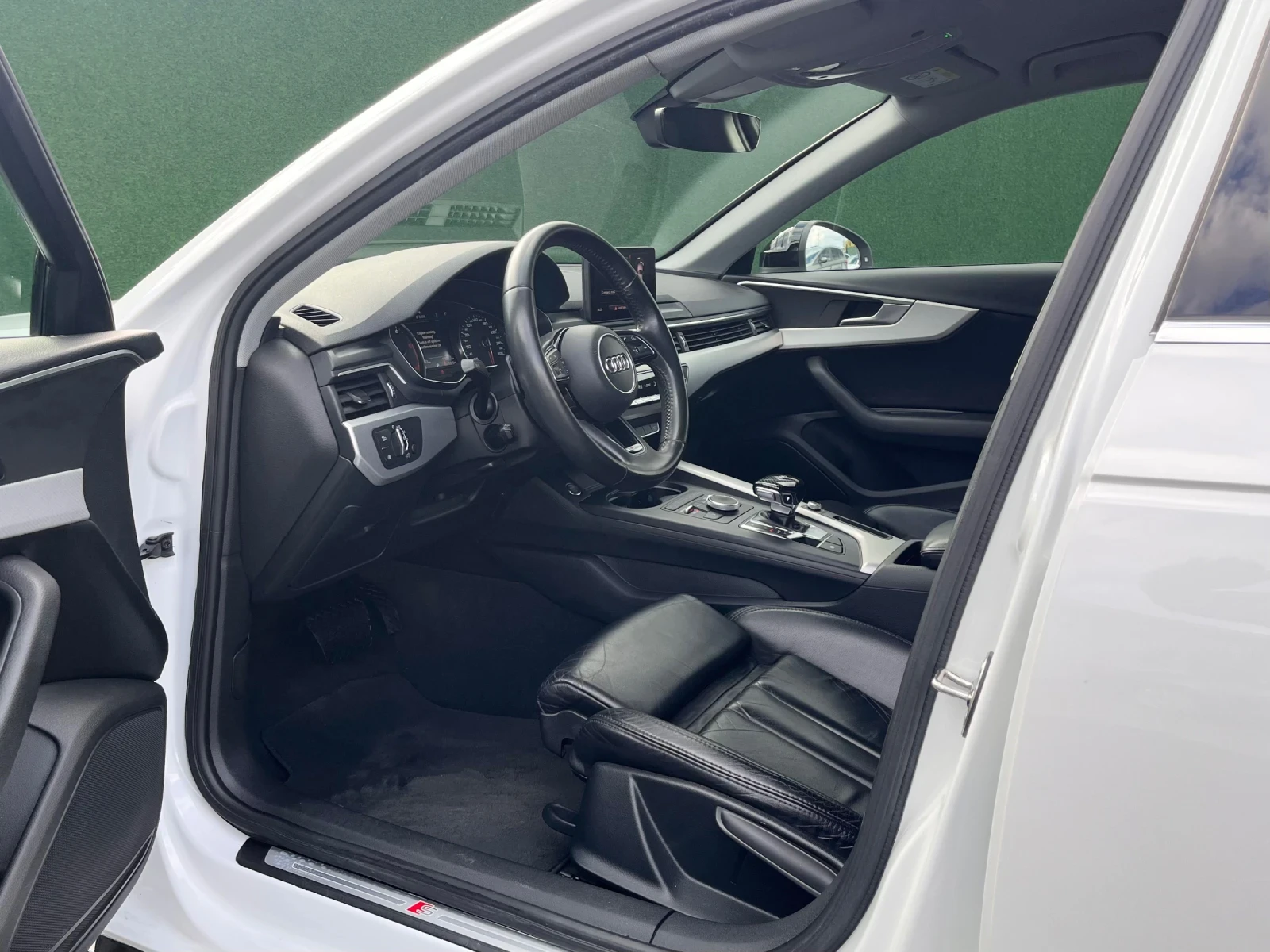 Audi A4 2.0TDI S-line Plus FullLed Лизинг - изображение 7