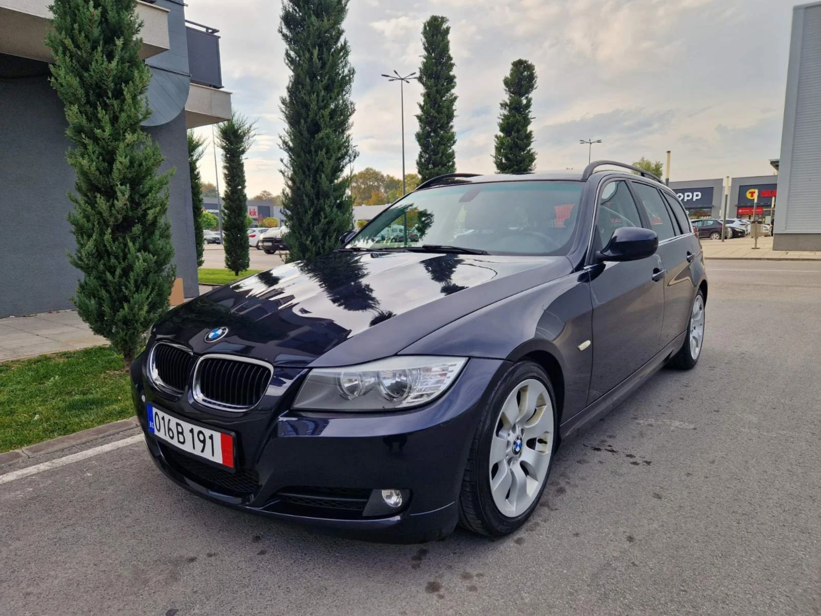 BMW 325 3.0 / 197 к.с. НАВИГАЦИЯ - изображение 6