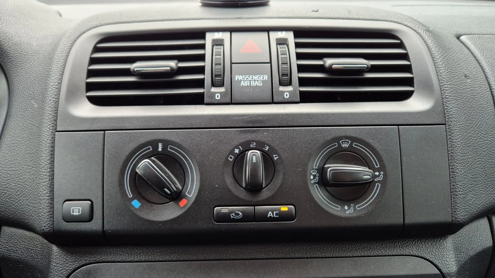 Skoda Fabia 1.4 TDI Euro 5 | Mobile.bg � ����������� 12