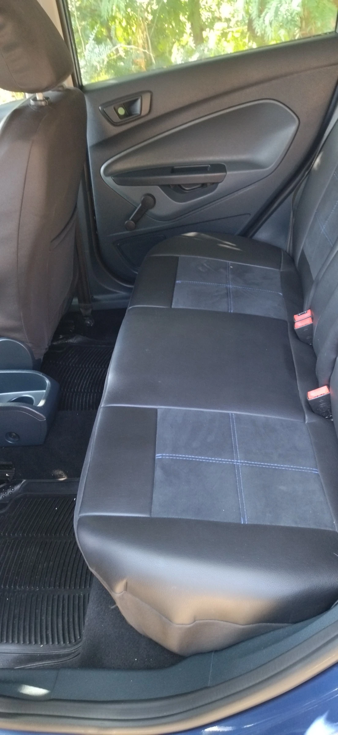 Ford Fiesta Trend - изображение 3