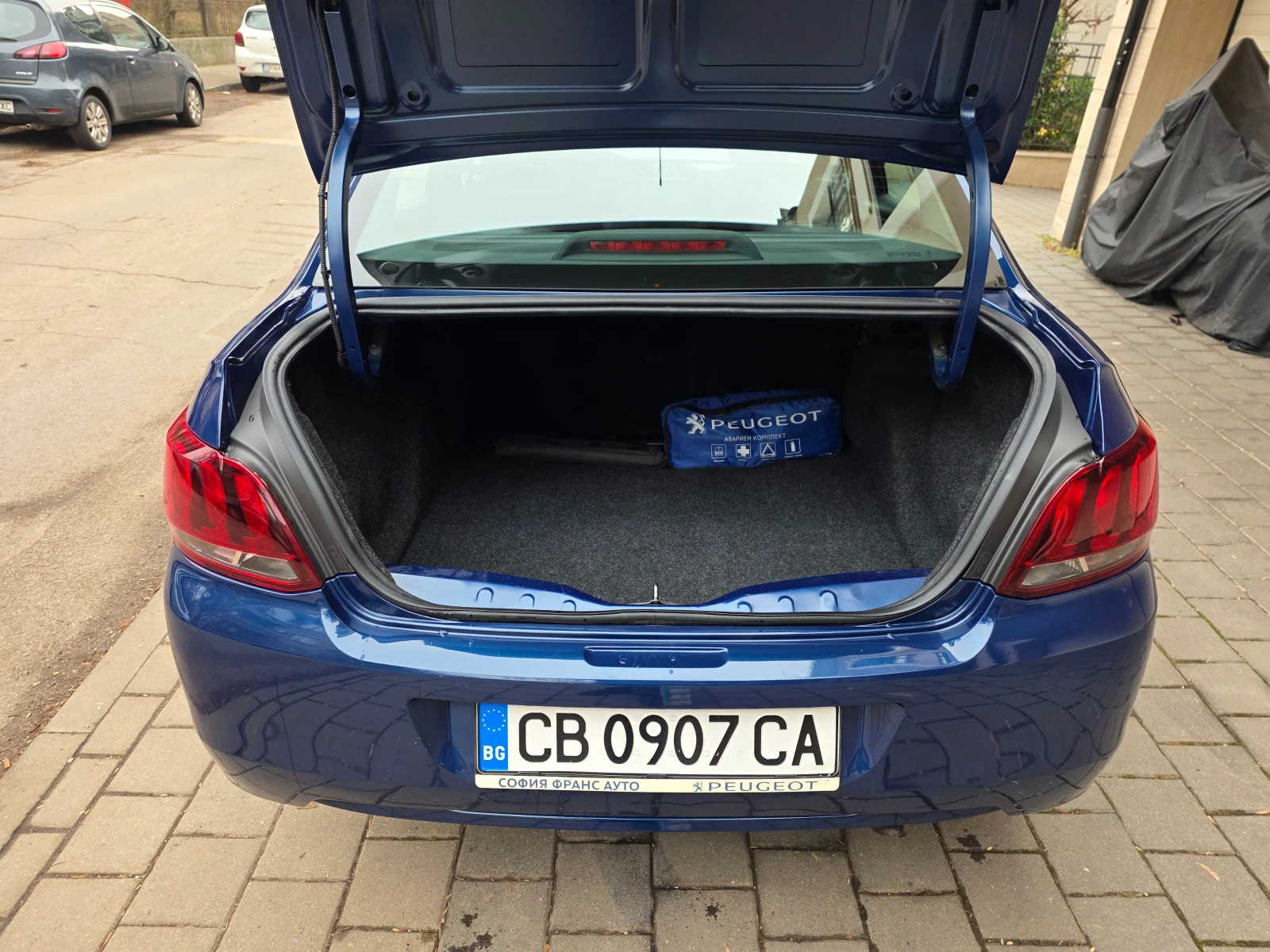 Peugeot 301 Allure - изображение 5