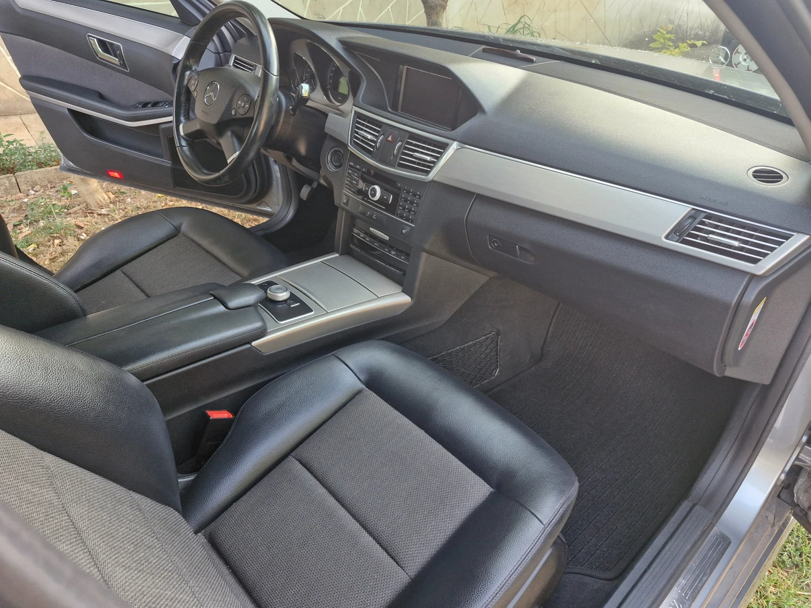 Mercedes-Benz E 350 Avantgarde , снимка 17 - Автомобили и джипове - 53998446