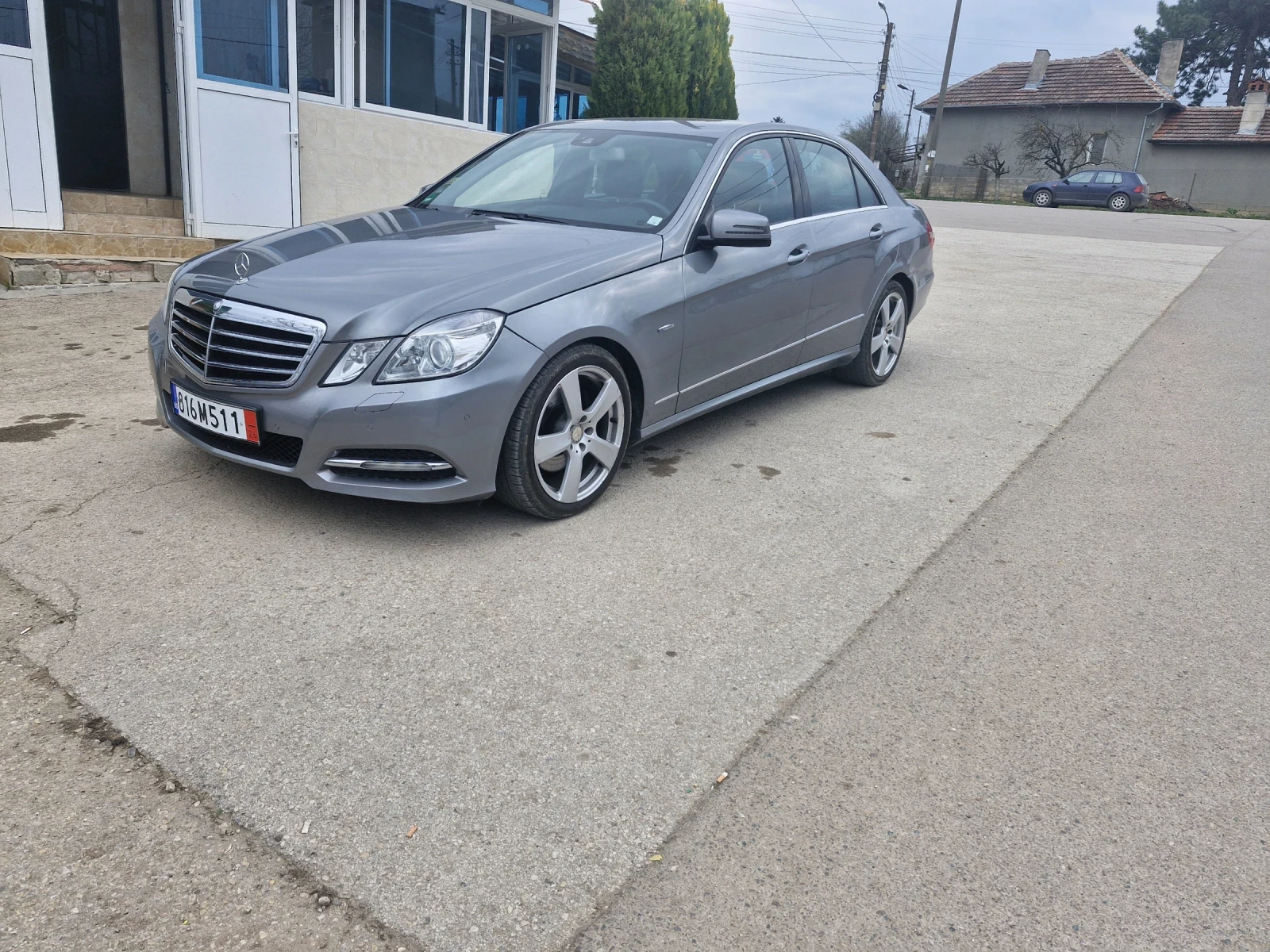 Mercedes-Benz E 350 Avantgarde , снимка 2 - Автомобили и джипове - 53998446