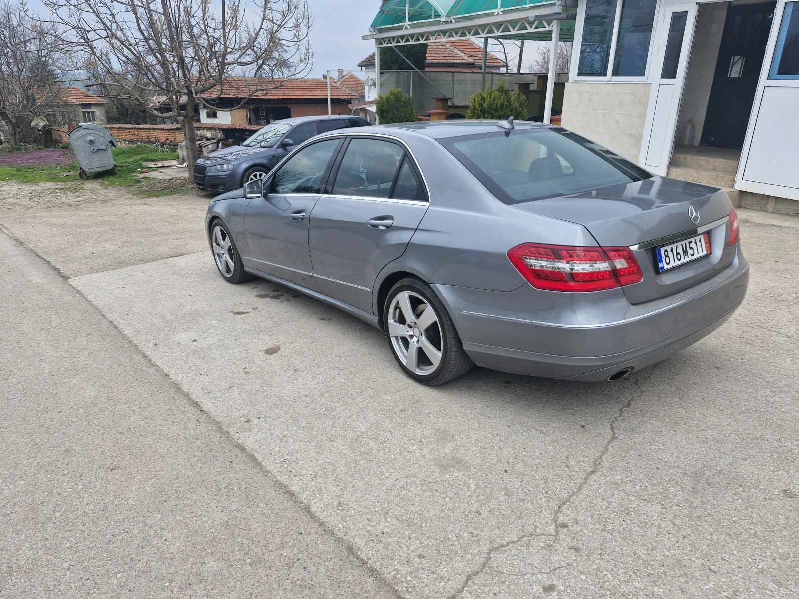 Mercedes-Benz E 350 Avantgarde , снимка 8 - Автомобили и джипове - 53998446