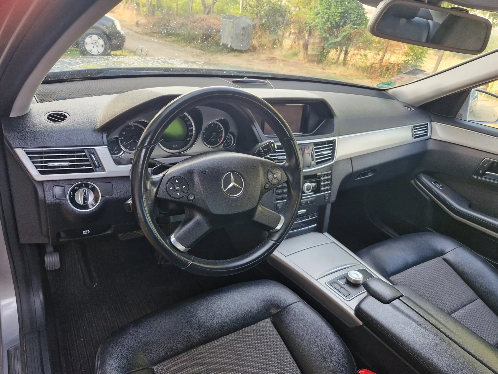 Mercedes-Benz E 350 Avantgarde , снимка 13 - Автомобили и джипове - 53998446