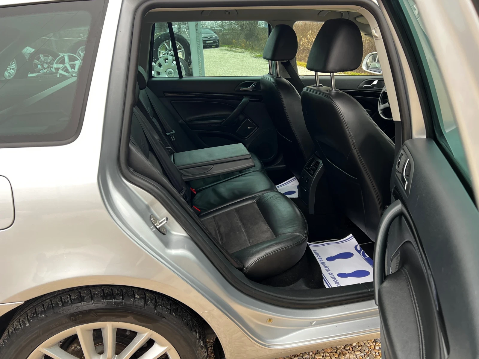 Skoda Octavia 2.0 TDI 4X4 LAURIN&KLEMENT  | Mobile.bg � ����������� 12